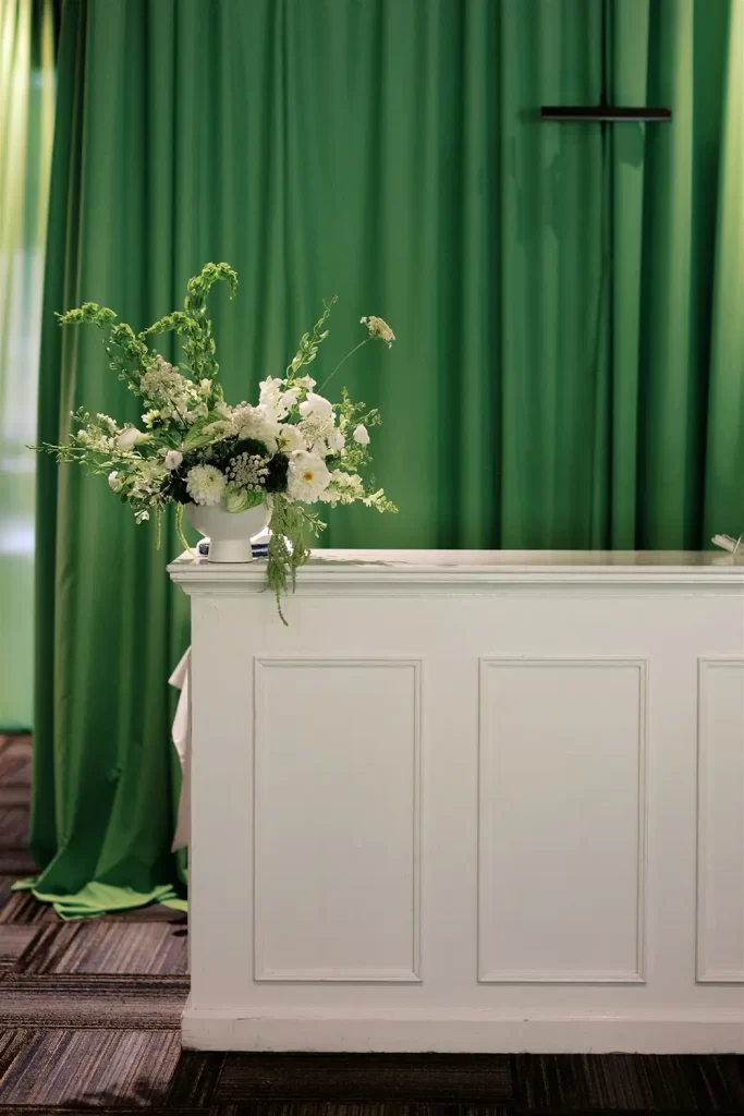 Nubs Nob Provincial Bar Rental