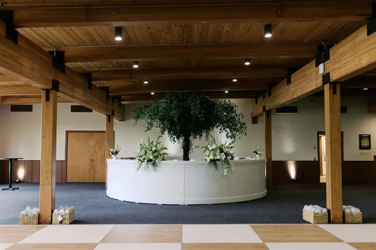 Nubs Nob Racetrack Bar